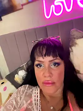 Snapshot of Lolaley2 chatting on October 2025 06:45:01 AM Lolaley2 online show from October 2025 06:45:01 AM