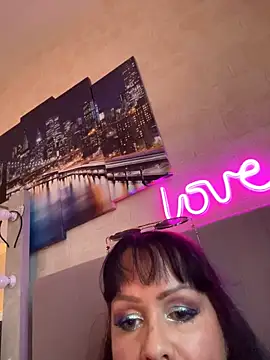 Snapshot of Lolaley2 chatting on October 2025 01:29:01 PM Lolaley2 online show from October 2025 01:29:01 PM