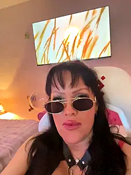 Snapshot of Lolaley2 chatting on November 2025 07:41:02 AM Lolaley2 online show from November 2025 07:41:02 AM