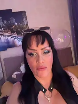 Snapshot of Lolaley2 chatting on November 2025 12:18:01 PM Lolaley2 online show from November 2025 12:18:01 PM