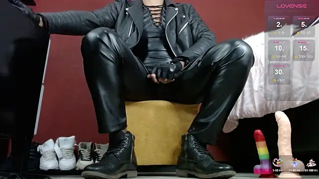 Snapshot of TomLover_12 chatting on January 2025 11:01:01 AM TomLover 12 online show from January 2025 11:01:01 AM