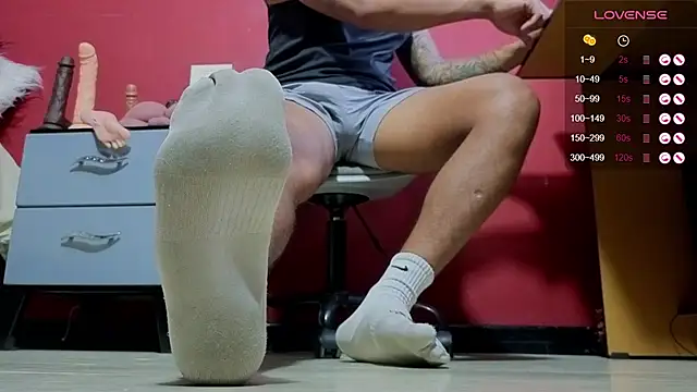 Snapshot of TomLover_12 chatting on October 2025 02:49:01 PM TomLover 12 online show from October 2025 02:49:01 PM