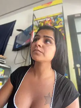 Snapshot of AnnRosse18 chatting on July 2026 05:18:02 PM AnnRosse18 online show from July 2026 05:18:02 PM