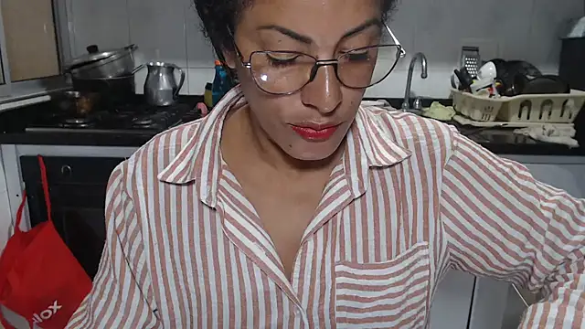 kateleyagrey online show from November 2025 07:35:01 PM