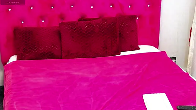 Snapshot of TinaMaay chatting on December 2024 07:30:01 AM TinaMaay online show from December 2024 07:30:01 AM