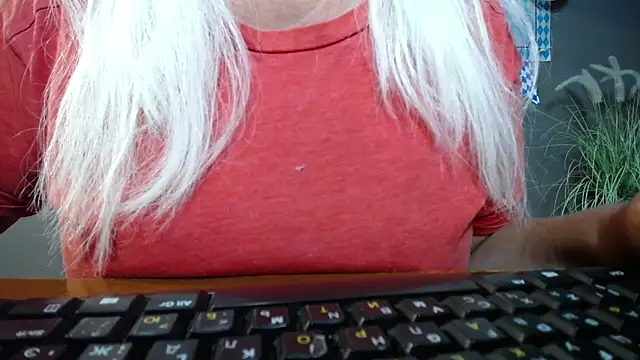 BlondyLeeBest online show from October 2025 07:01:02 PM