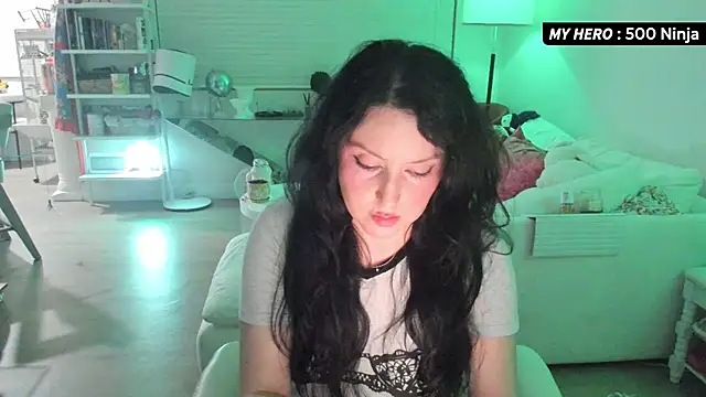 Vesaaa online show from October 2025 05:40:01 AM