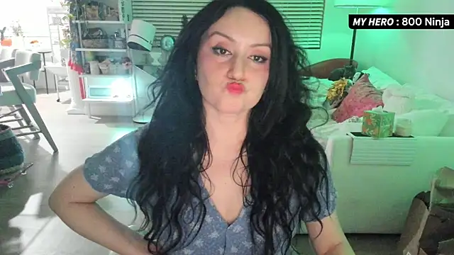 Vesaaa online show from November 2025 04:01:02 AM