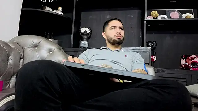 matteosantos online show from February 2026 12:20:01 PM