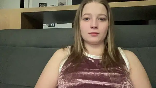 CharmingSarah online show from February 2025 06:20:01 PM
