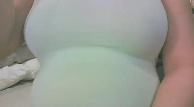 Snapshot of keepmepregnantT chatting on January 2025 08:46:02 AM keepmepregnantT online show from January 2025 08:46:02 AM