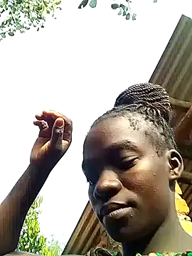 Snapshot of shape30 chatting on November 2025 05:39:01 AM shape30 online show from November 2025 05:39:01 AM