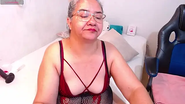 scaelettdubois online show from January 2025 02:42:02 AM