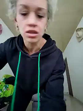 sexymarilyncolombia online show from February 2025 01:01:01 PM