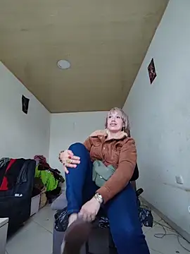 sexymarilyncolombia online show from April 2026 02:25:02 PM