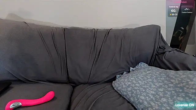 EmoDream1998 online show from October 2025 11:37:02 PM