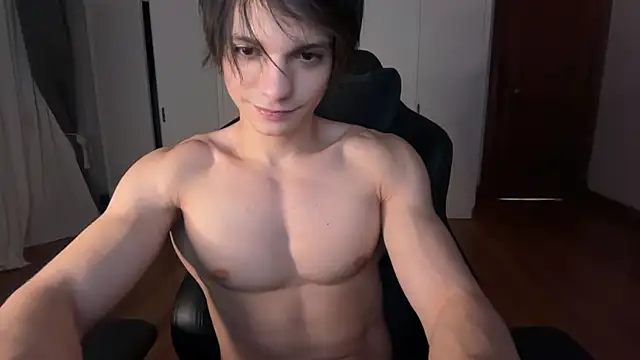 Snapshot of SasukeUhchiaa chatting on December 2025 02:39:02 AM SasukeUhchiaa online show from December 2025 02:39:02 AM