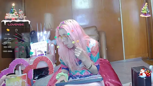 Skinygirl online show from January 2025 11:45:01 PM