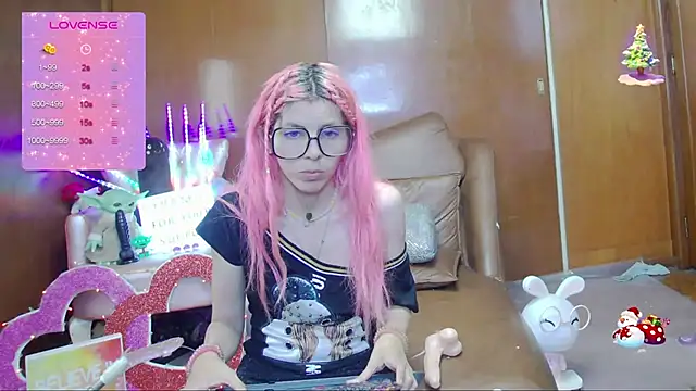 Skinygirl online show from September 2025 12:00:02 AM