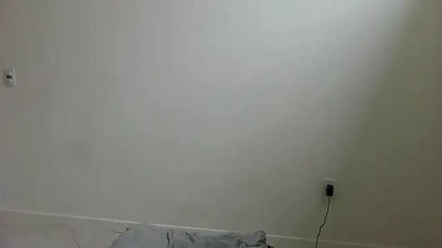 Juninho10c online show from December 2025 02:00:02 PM