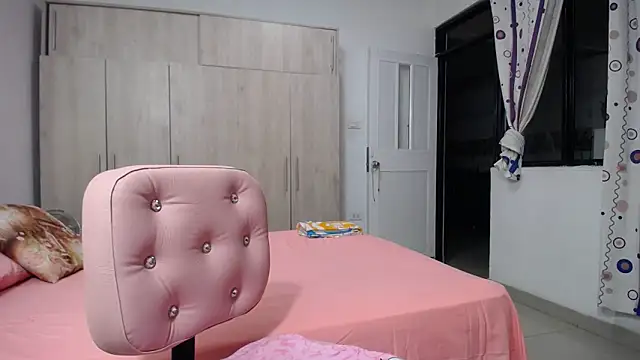 agatfox online show from February 2026 12:14:02 PM