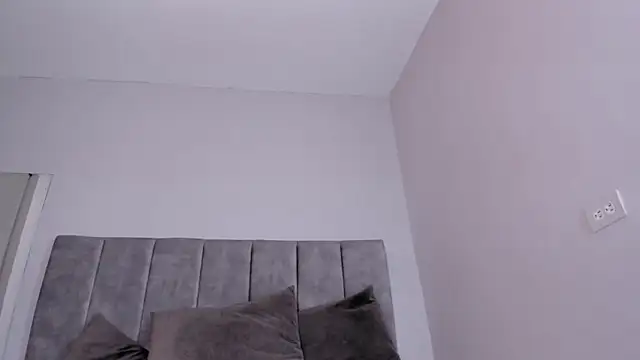 taylor suxx online show from March 2026 10:57:01 PM