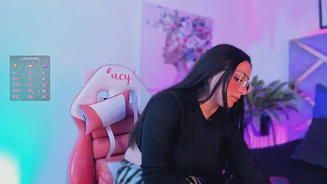 lucy neil online show from November 2025 02:36:01 AM