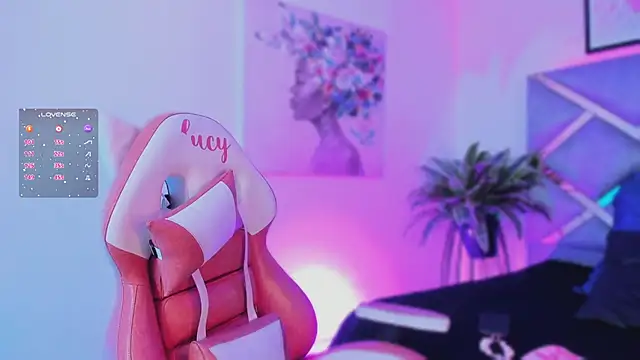 lucy neil online show from November 2025 02:39:02 AM