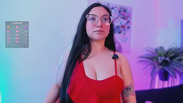 lucy neil online show from December 2025 02:39:02 AM