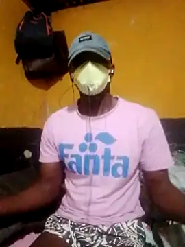 Snapshot of LULE37587001 chatting on December 2025 07:00:01 PM LULE37587001 online show from December 2025 07:00:01 PM