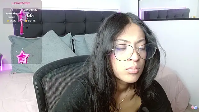 vaness weet online show from March 2026 08:26:02 PM