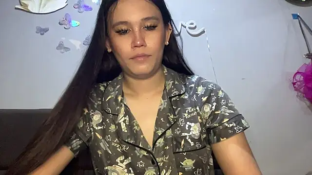 Snapshot of MeganTheRarest chatting on November 2025 11:54:02 PM MeganTheRarest online show from November 2025 11:54:02 PM