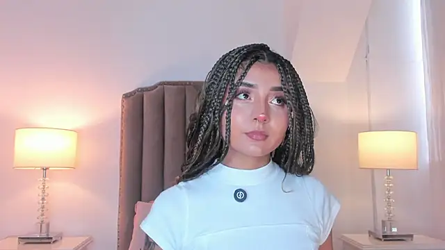 Emma Torres   online show from February 2026 12:11:01 PM