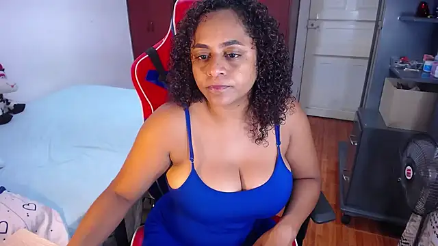 BellaKarla online show from March 2026 12:30:02 AM