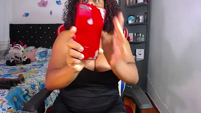BellaKarla online show from May 2026 11:12:03 PM