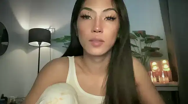 Snapshot of Bella_Gordon chatting on February 2025 05:51:02 AM Bella Gordon online show from February 2025 05:51:02 AM