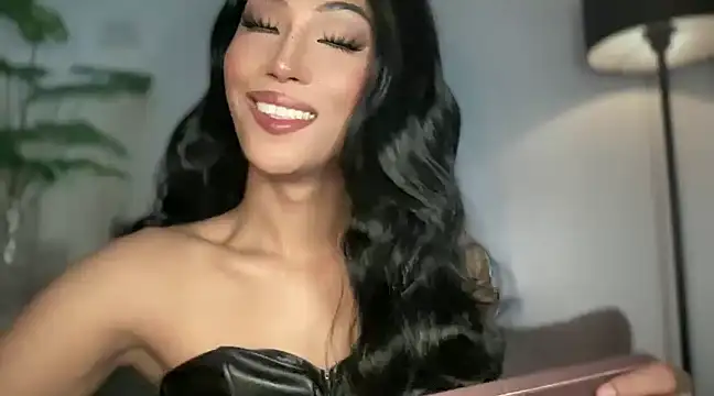 Snapshot of Bella_Gordon chatting on February 2025 06:23:01 AM Bella Gordon online show from February 2025 06:23:01 AM