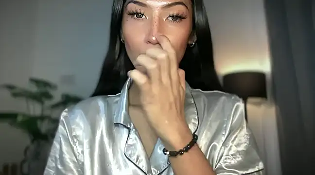 Snapshot of Bella_Gordon chatting on February 2025 08:49:02 AM Bella Gordon online show from February 2025 08:49:02 AM