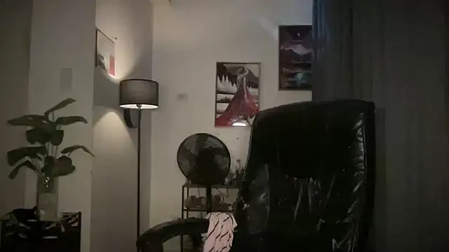 Snapshot of Bella_Gordon chatting on September 2025 05:58:01 PM Bella Gordon online show from September 2025 05:58:01 PM