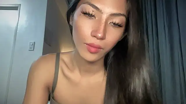 Snapshot of Bella_Gordon chatting on October 2025 11:03:02 PM Bella Gordon online show from October 2025 11:03:02 PM