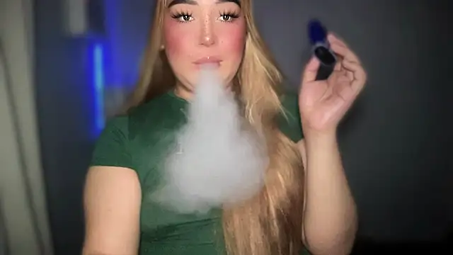 Snapshot of MissCataleyaxxx chatting on September 2025 03:17:02 AM MissCataleyaxxx online show from September 2025 03:17:02 AM