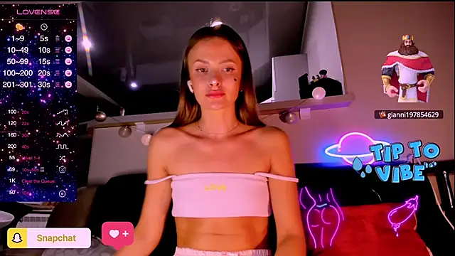 Snapshot of madina_taher chatting on February 2025 10:32:01 PM madina taher online show from February 2025 10:32:01 PM