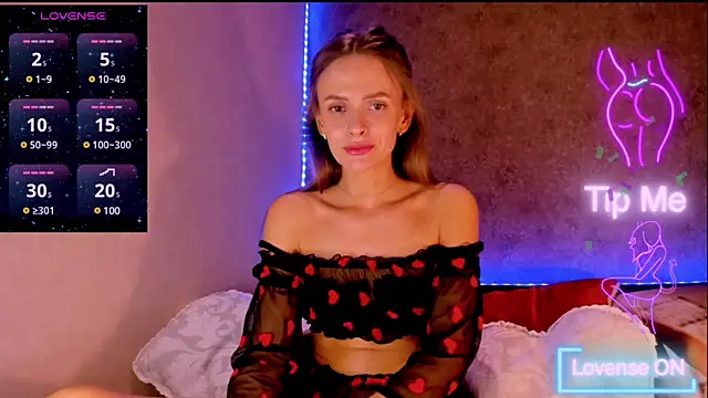 Snapshot of madina_taher chatting on March 2025 07:32:01 AM madina taher online show from March 2025 07:32:01 AM