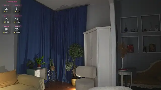 -JuicyMolly- online show from October 2025 04:08:01 PM