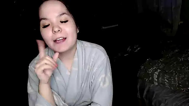 Var Kiss online show from February 2025 11:41:02 AM