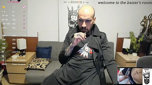 kaiser679  online show from March 2026 09:48:02 AM