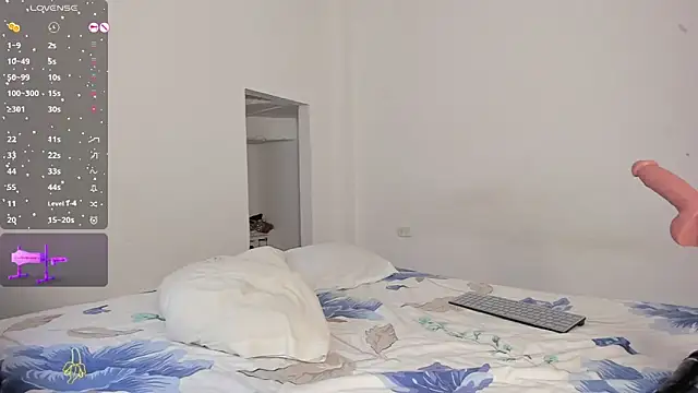 Snapshot of NAMIMAYERS2 chatting on January 2025 05:21:01 PM NAMIMAYERS2 online show from January 2025 05:21:01 PM