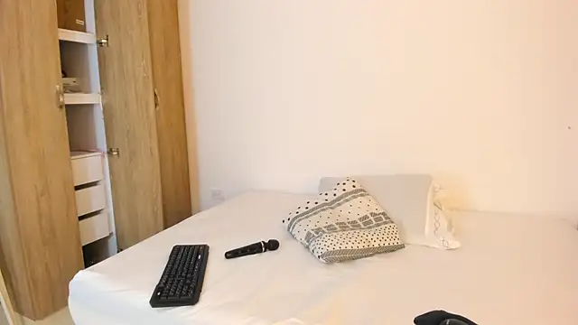 NAMIMAYERS2 online show from April 2026 11:03:02 PM