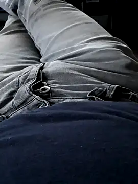 kiam471 online show from December 2024 02:44:01 PM