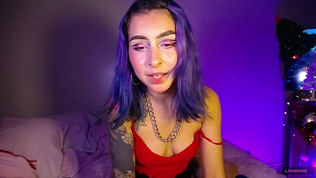 Snapshot of Cinamoonn chatting on December 2024 08:32:01 PM Cinamoonn online show from December 2024 08:32:01 PM